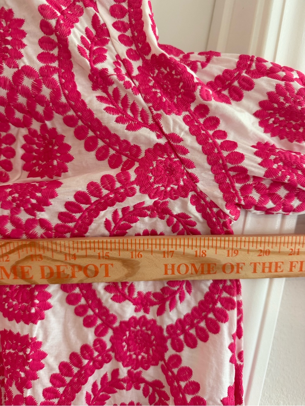 SUNDAY MARKET EMBROIDERED TUNIC DRESS IN HOT PINK - Picture 8 of 12